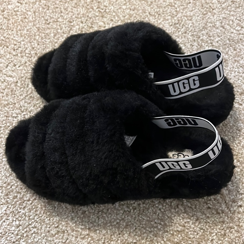 Ugg women’s “fluff yeah” slides
